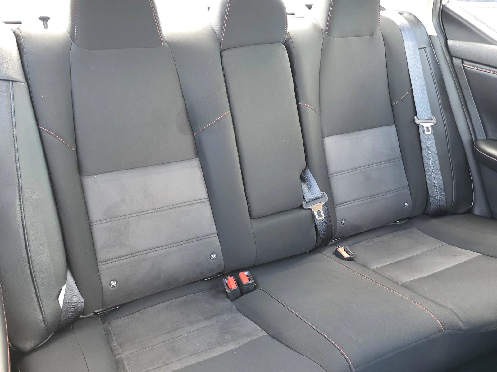 Used 2024 Aspen White Tricoat/Super Black Nissan SR image 18