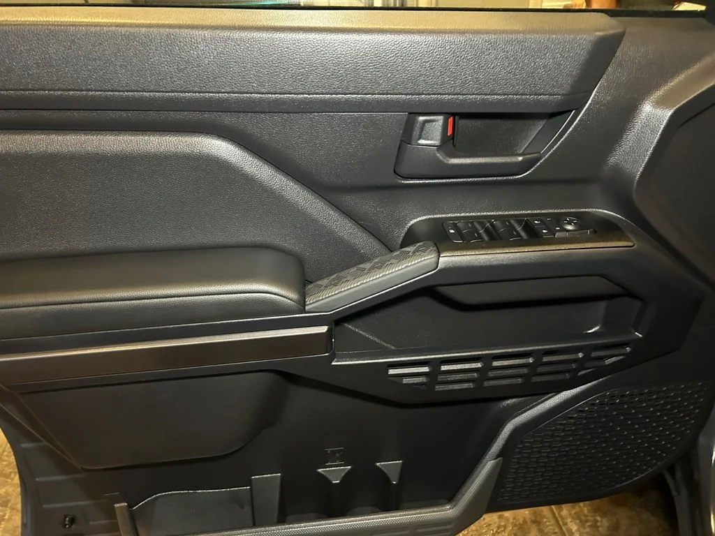 Used 2025 Underground Toyota SR5 image 20