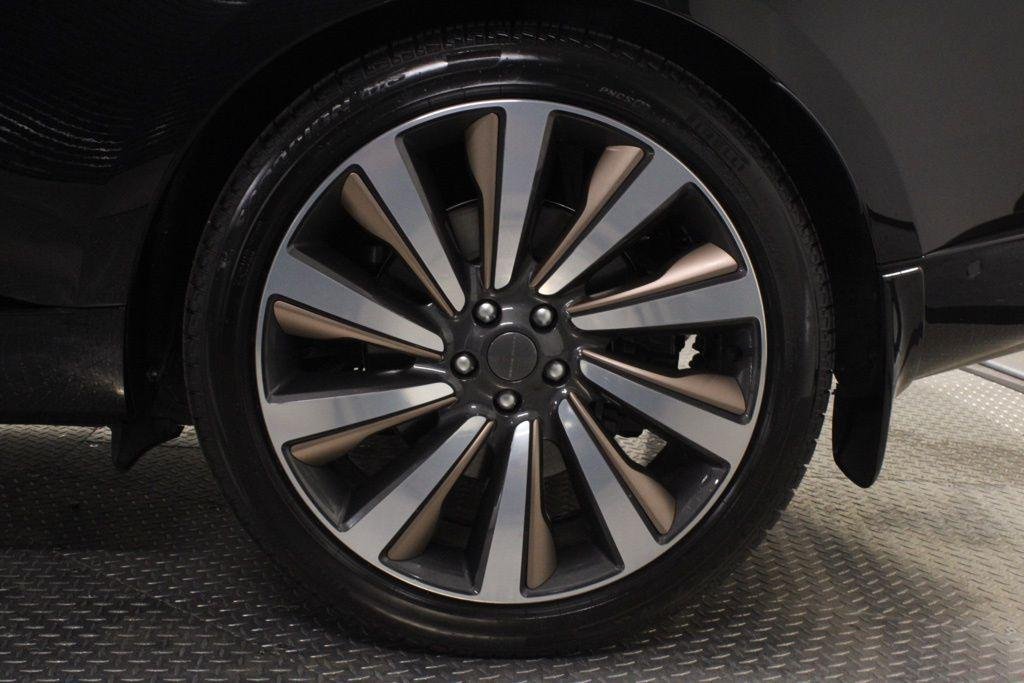 New 2026 Santorini Black Land Rover SV image 16