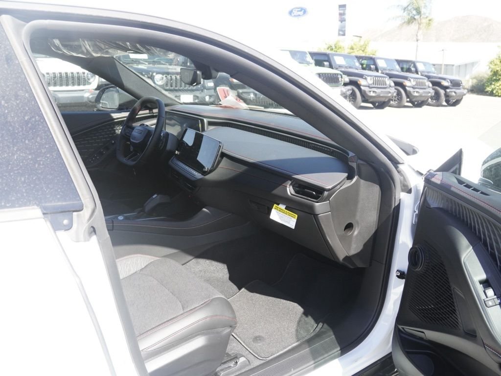 New 2026 White Knuckle Exterior Paint Dodge R/T Scat Pack image 21