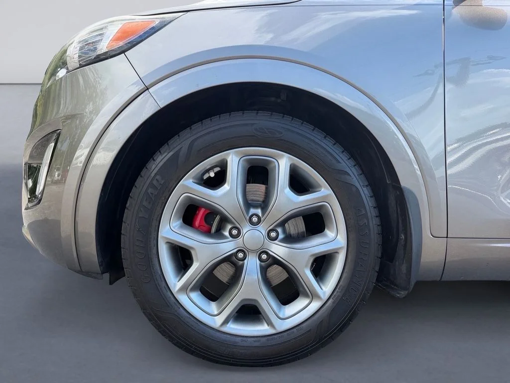 Used 2016 Titanium Silver Kia SX image 9