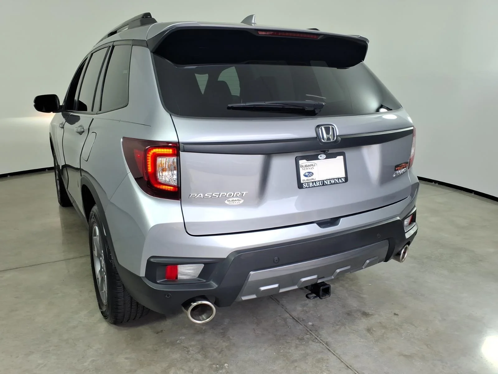 Used 2022 Lunar Silver Metallic Honda TRAILSPORT image 19