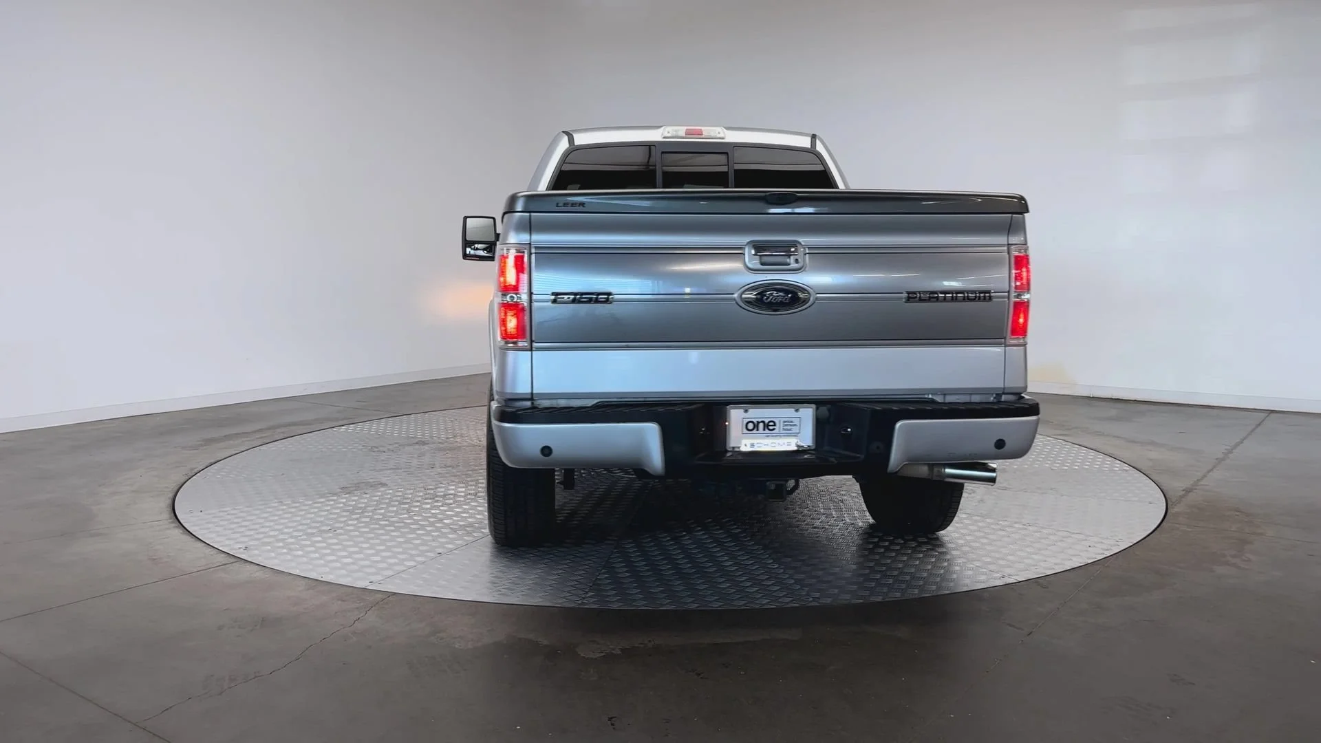 Used 2011 Ingot Silver Metallic Ford Platinum image 7
