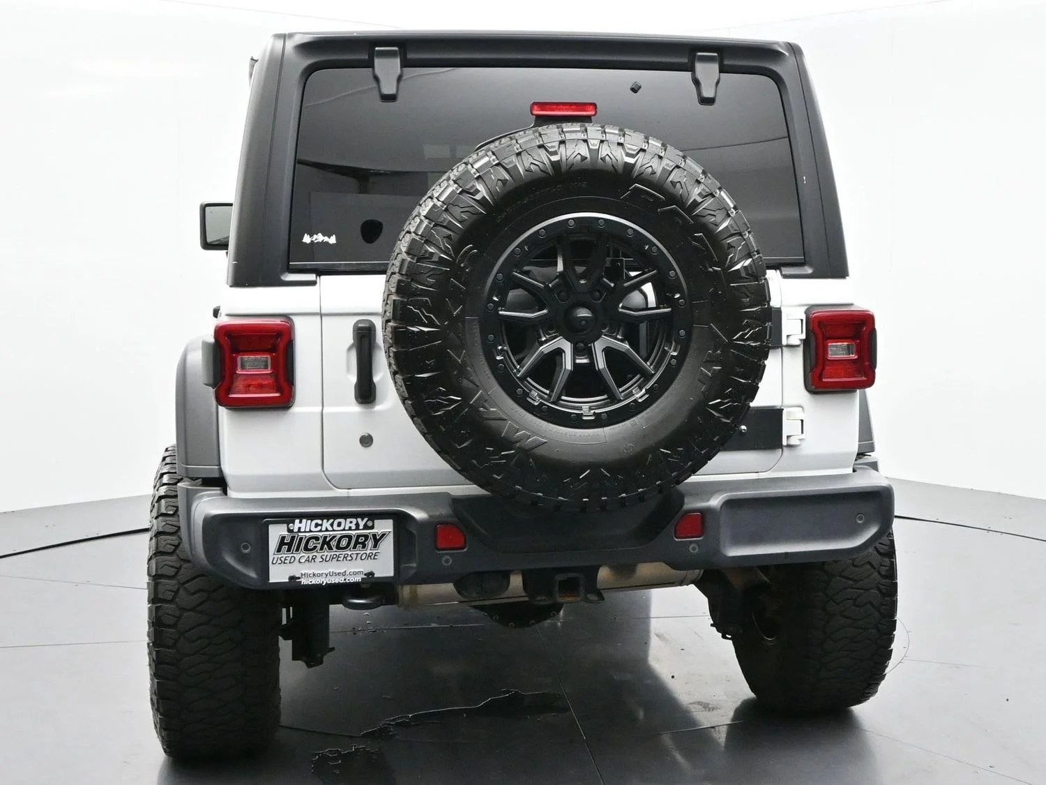 Used 2020 Bright White Clearcoat Jeep Sport S image 6