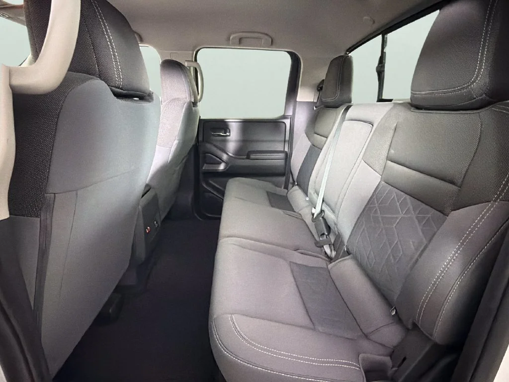 Used 2025 White Nissan Crew Cab SV 4x2 image 27