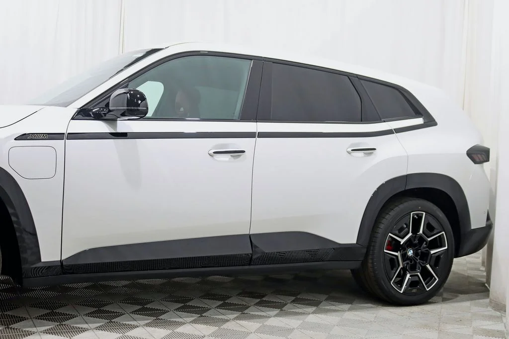 Used 2024 White BMW Base image 3