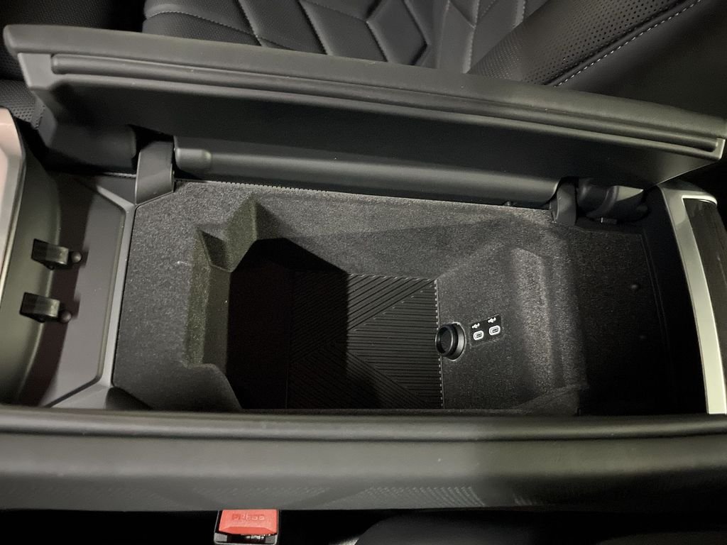 2026 BMW 7 Series 760i - Photo 21