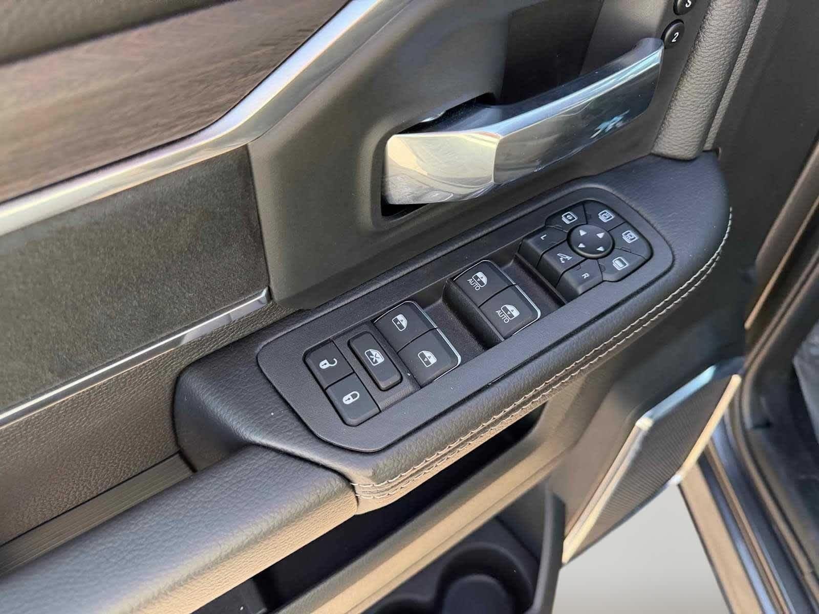 2026 RAM 2500 Laramie - Photo 27