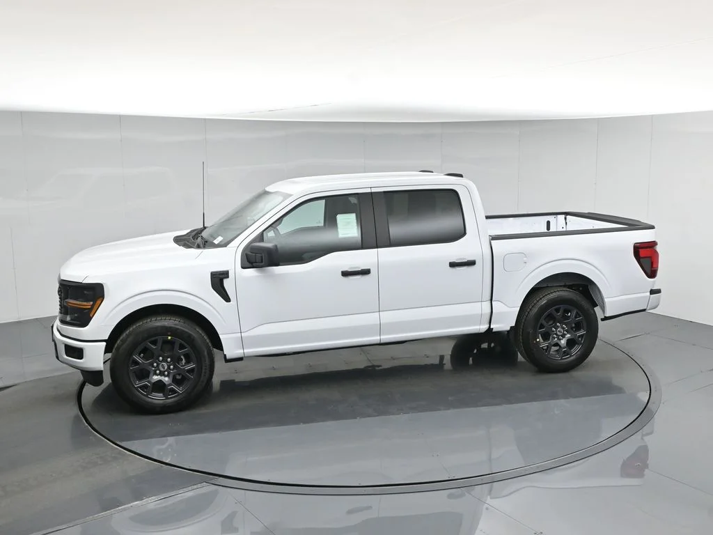 New 2026 Oxford White Ford STX image 41