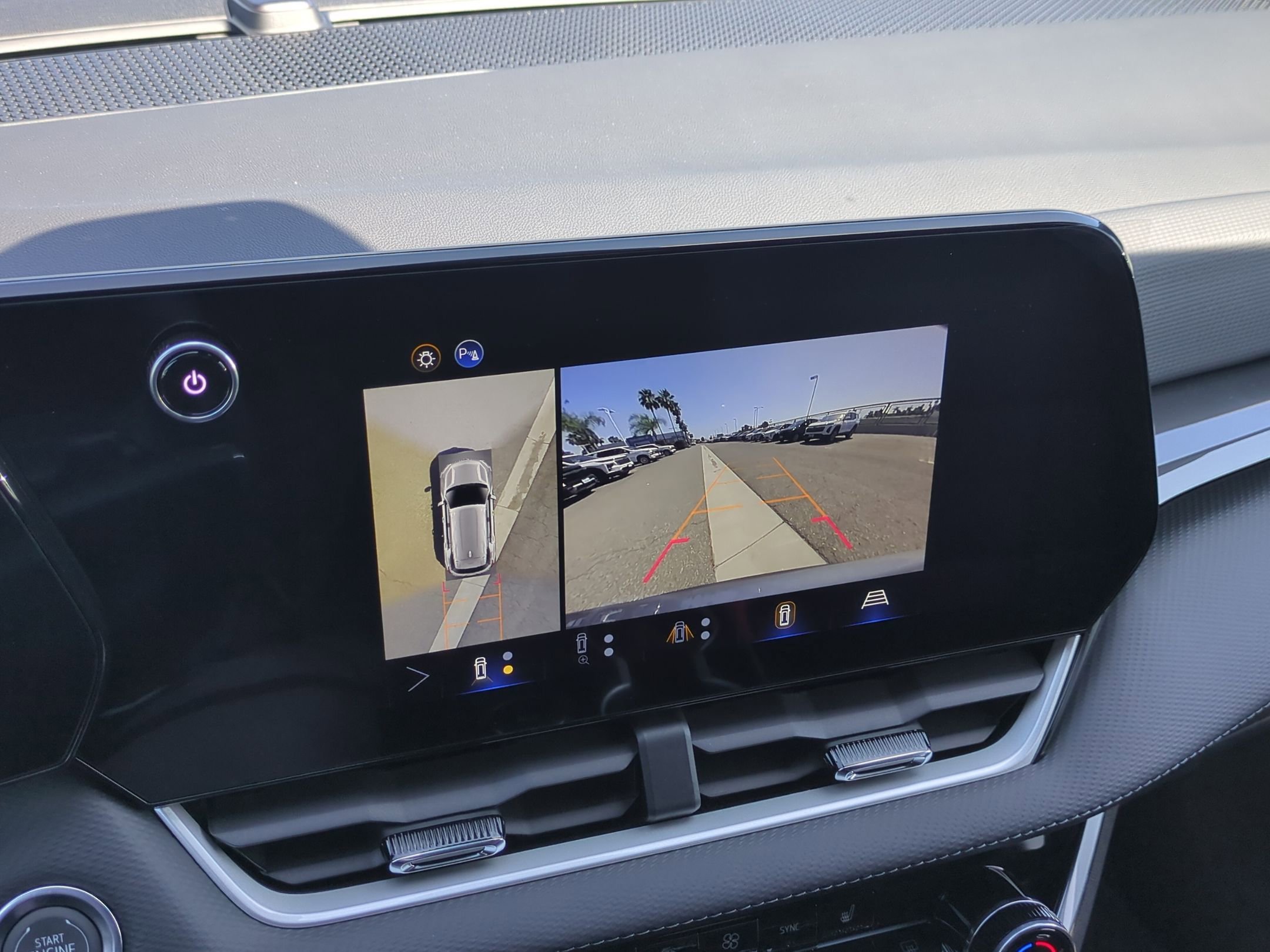 2026 Chevrolet Equinox LT - Photo 17