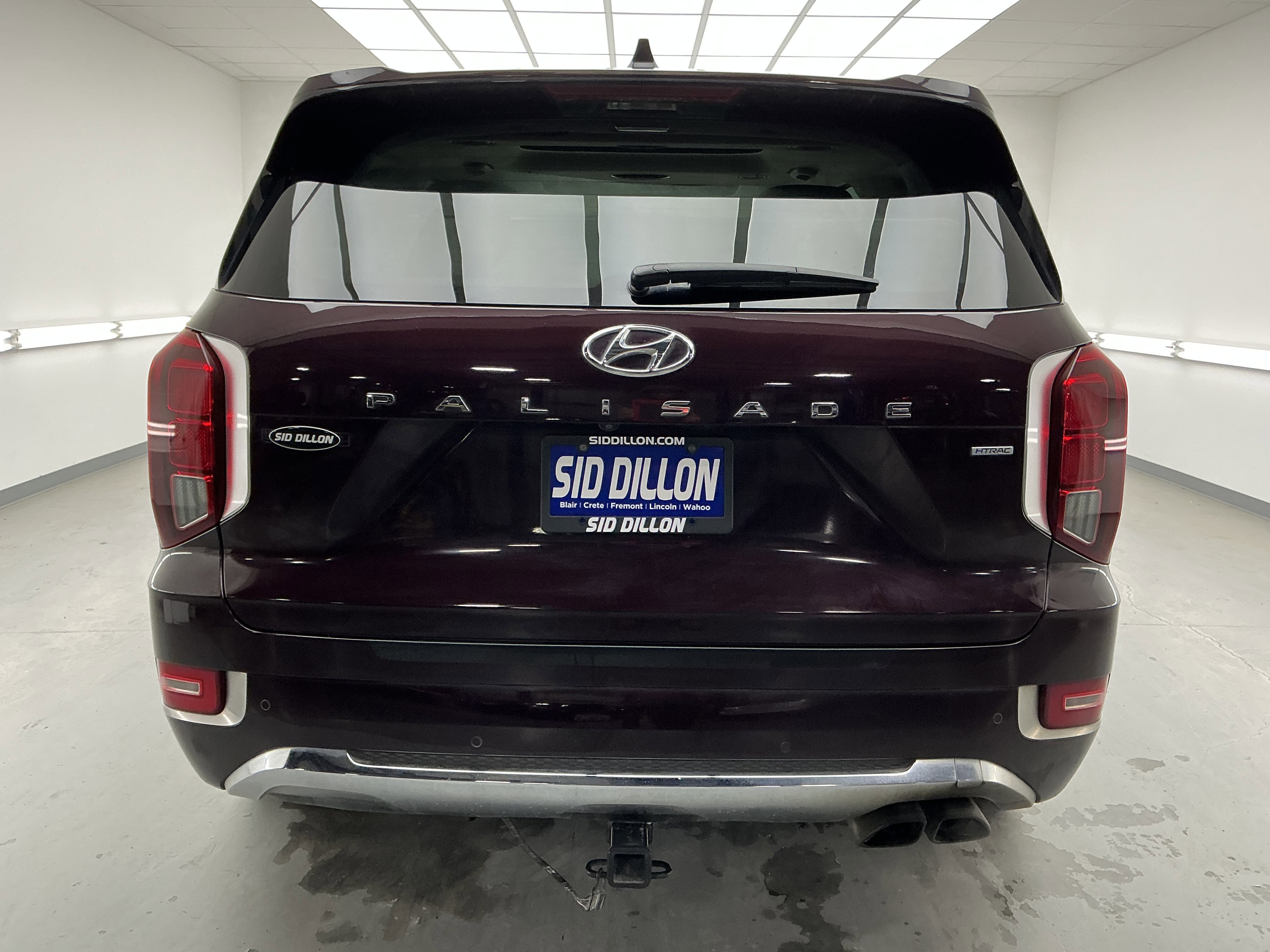 Used 2020 Sierra Burgundy Hyundai Limited image 5