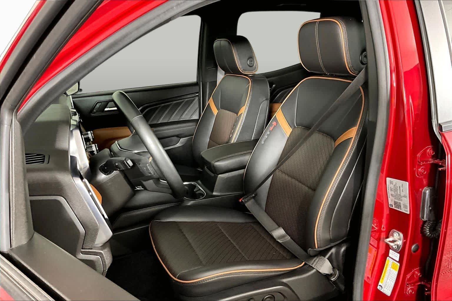 2023 GMC Canyon AT4 - Photo 8