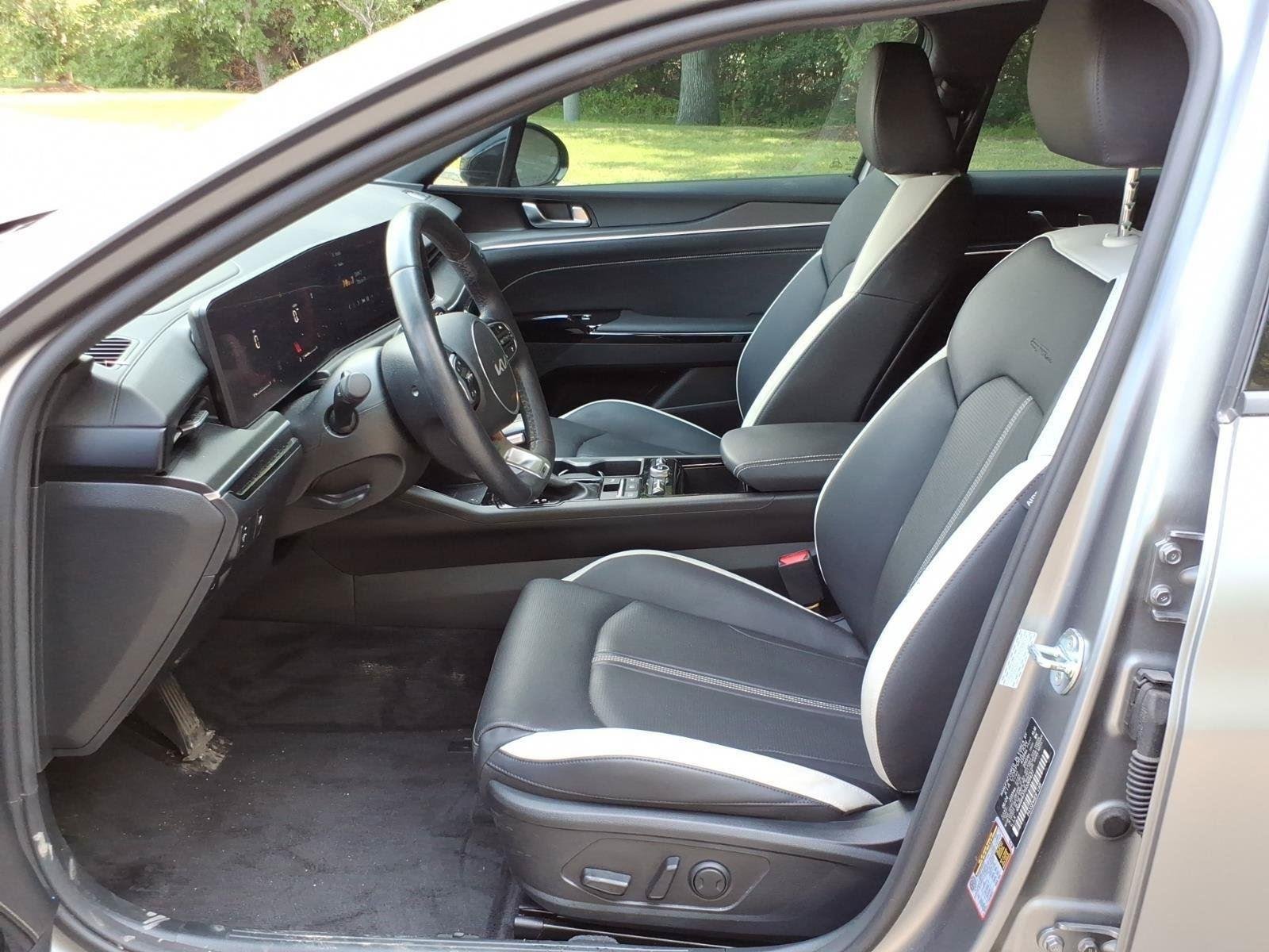 Used 2025 Steel Matte Gray Kia GT-Line image 15