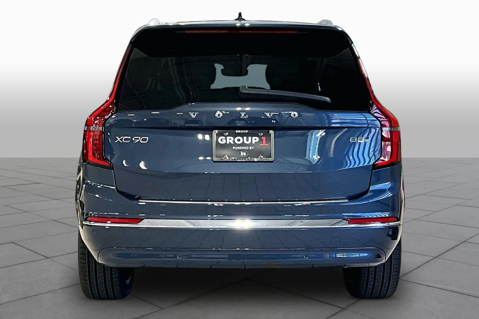 New 2026 DENIM BLUE Volvo Plus image 4