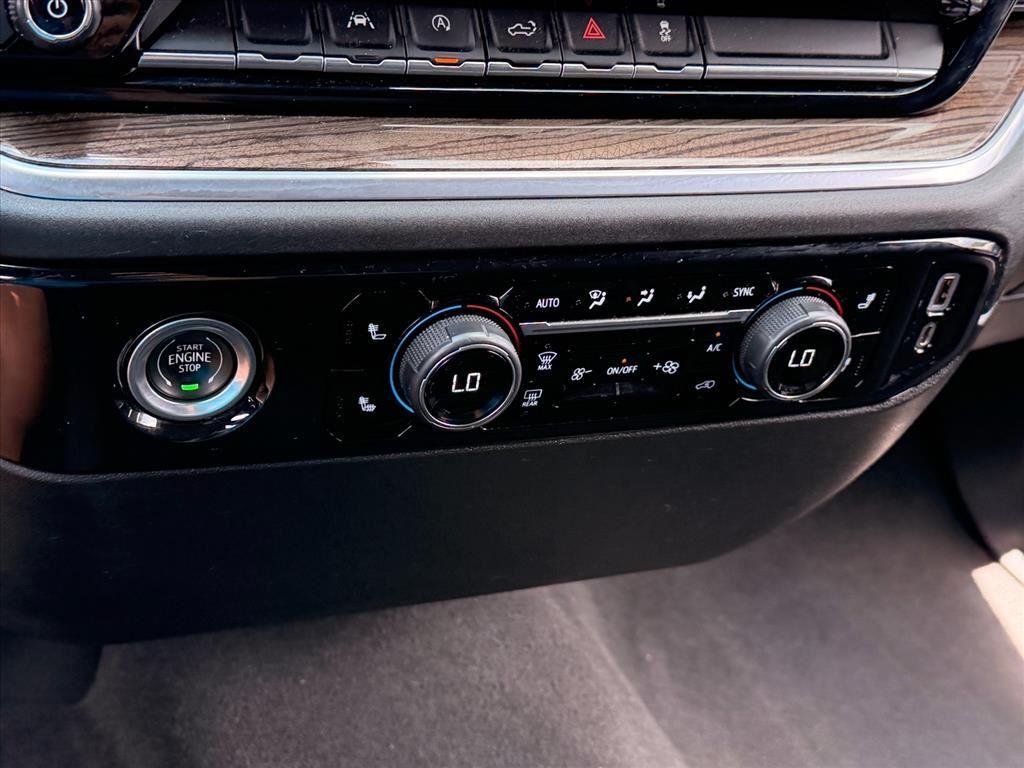 Used 2022 Black Chevrolet LT image 20