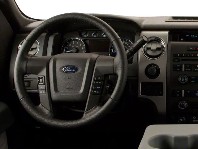 Used 2010  Ford XL image 6