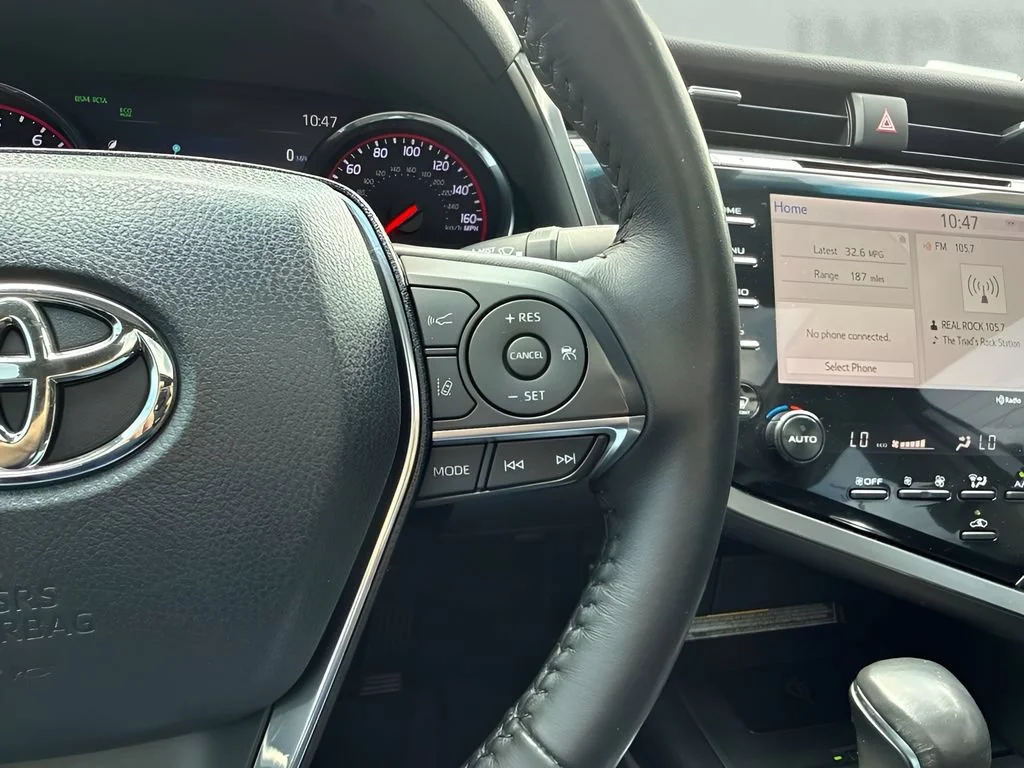 Used 2019  Toyota XSE image 18