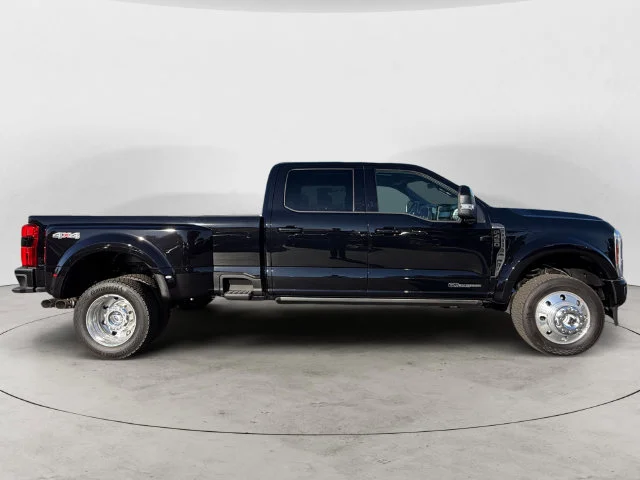 Used 2026 Black Ford Platinum image 4