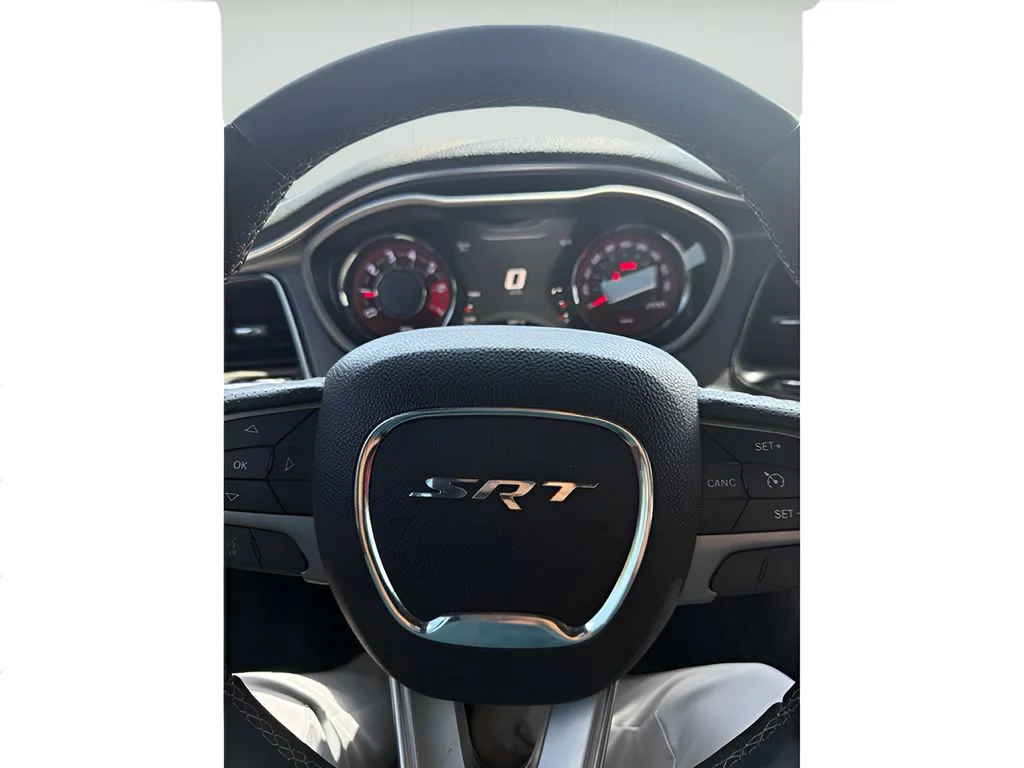 Used 2016 Pitch Black Clearcoat Dodge SRT Hellcat image 16