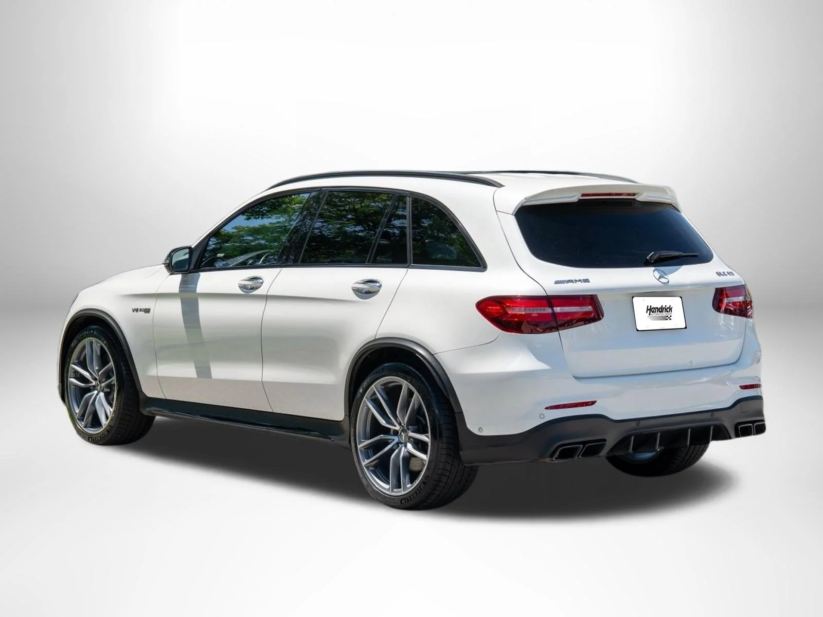 Used 2019 designo Diamond White Metallic Mercedes-Benz AMG® 63 4MATIC+ image 6