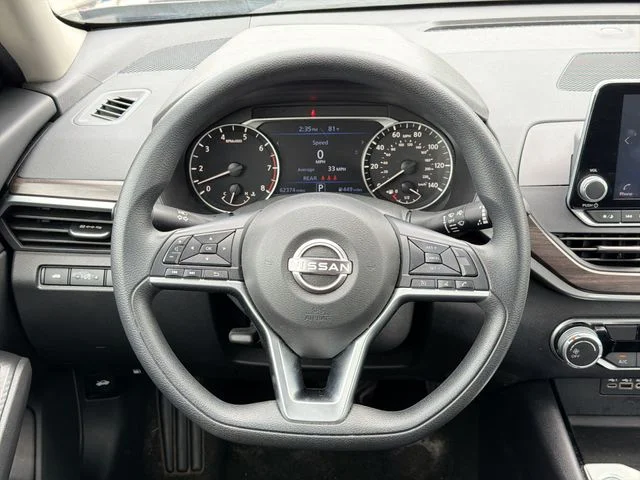 Used 2024 Black Nissan 2.5 SV image 13