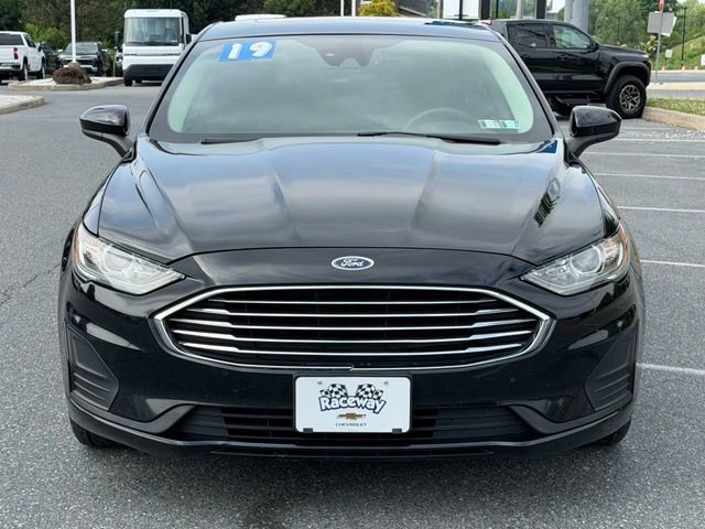 Used 2019 Black Ford SE image 9