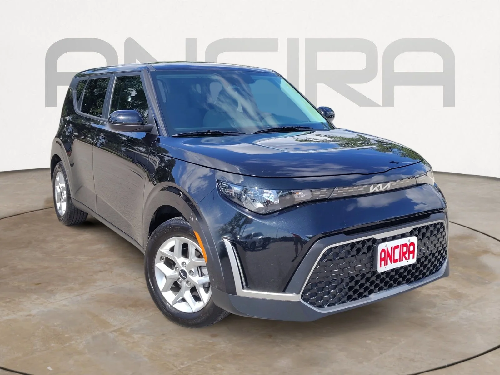 Certified Used 2023 Fusion Black Kia LX image 7