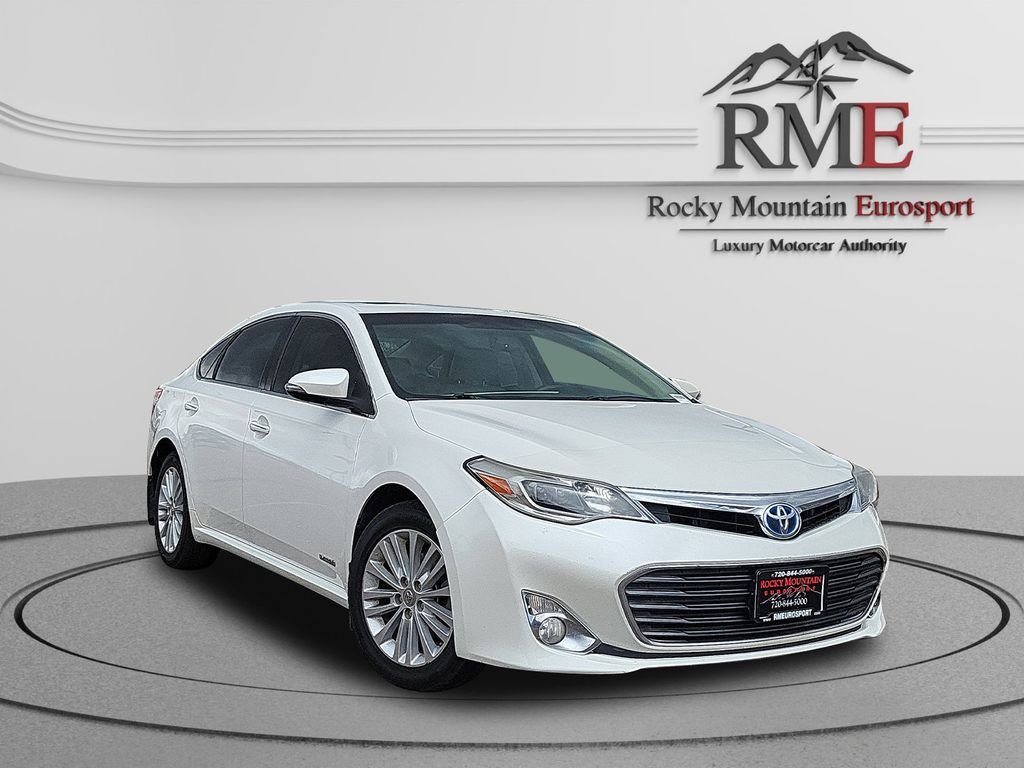 2013 Toyota Avalon XLE Touring Hybrid's photo