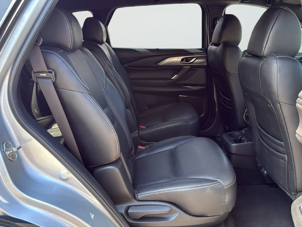 Used 2020 Silver Mazda Grand Touring image 21