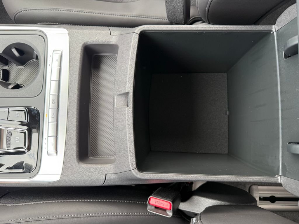 New 2027 White Kia EX image 31