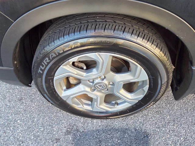 Used 2018  Honda EX-L image 4
