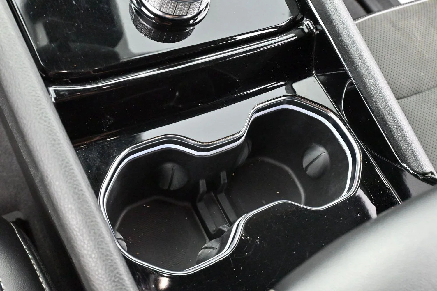 Used 2021 Silver Jeep Altitude image 19
