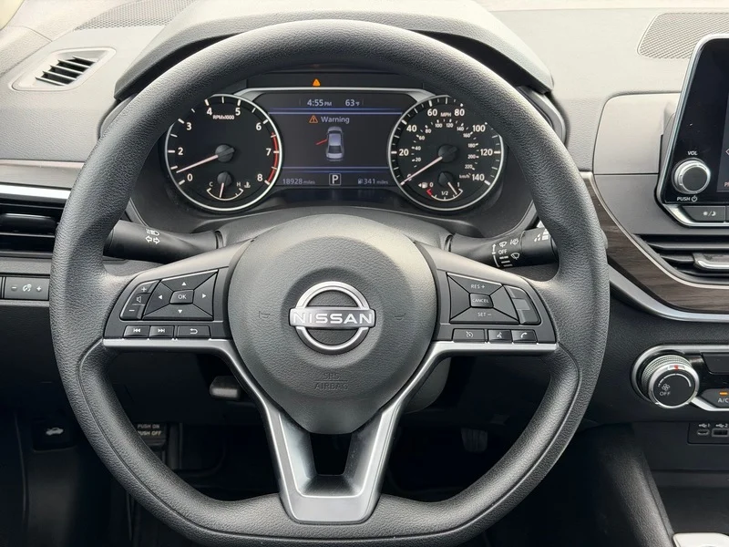 Used 2025 Glacier White Nissan SV image 13