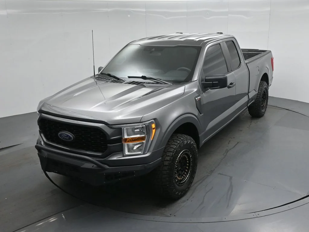 Used 2021 Gray Ford XL image 30