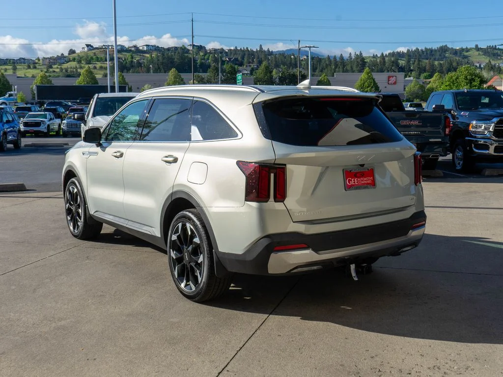 New 2026 Ivory Silver Kia EX image 5