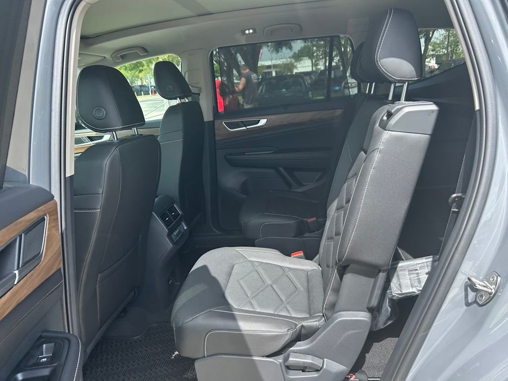 New 2026 Gray Volkswagen SE w/Technology image 39
