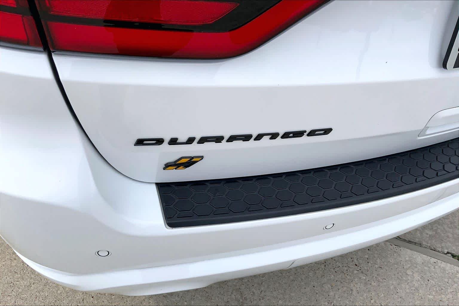 Used 2023 White Knuckle Clearcoat Dodge Hemi Orange image 31