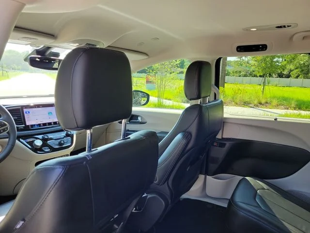 Used 2022 Blue Chrysler Touring L image 14