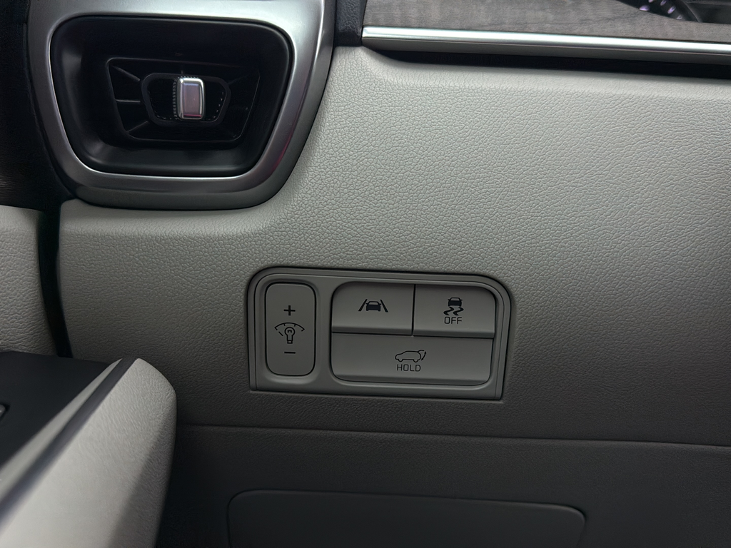 Used 2023 Wolf Gray Kia X-Line EX image 16