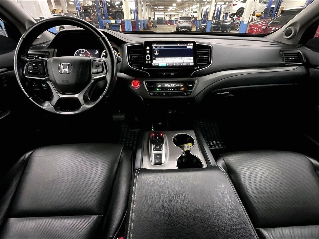 Used 2024 White Honda RTL image 21
