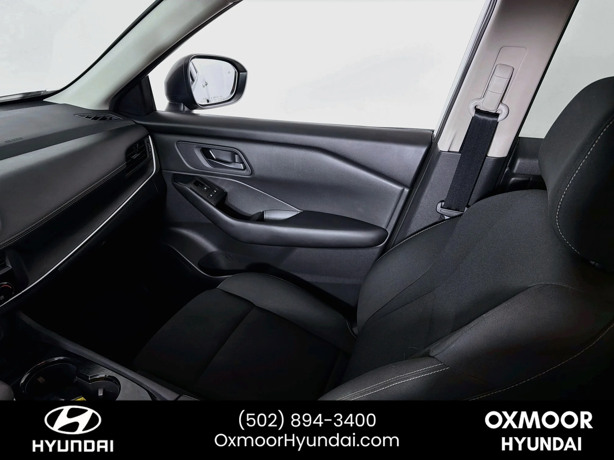 Used 2024 Glacier White Nissan S image 21