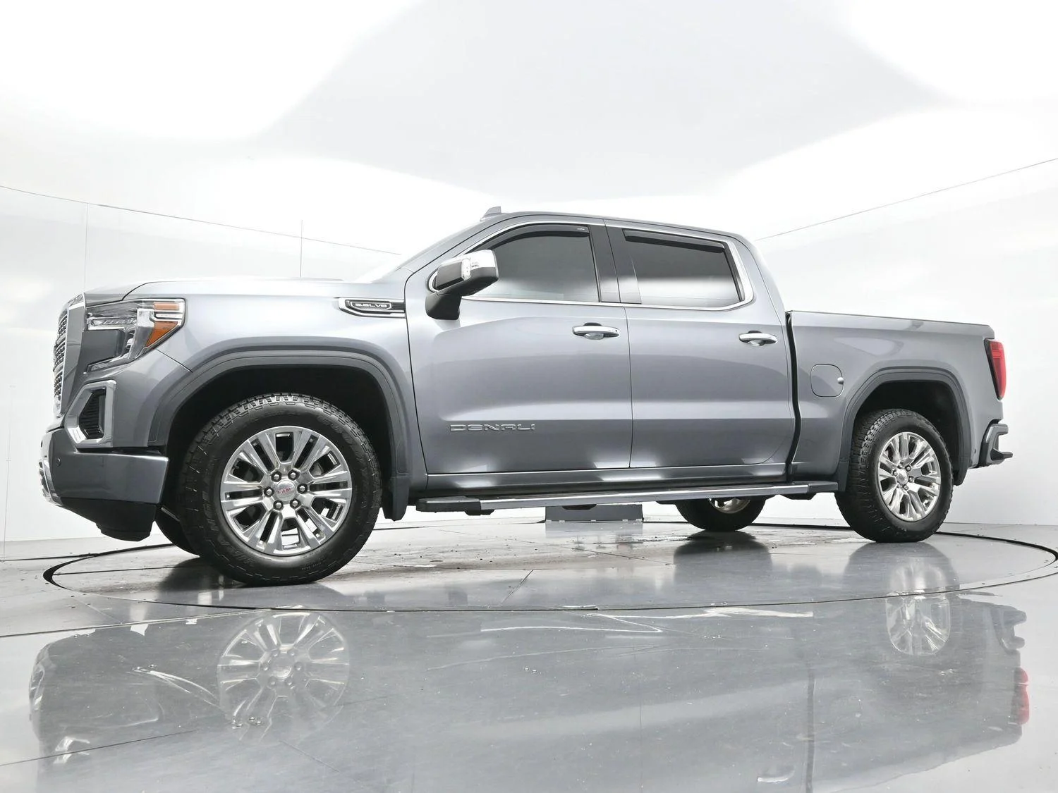 Used 2020 SATIN STEEL METALLIC GMC Denali image 49