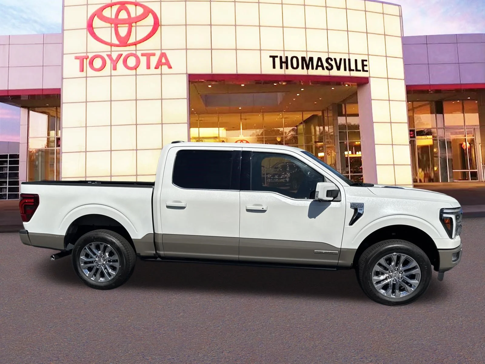 Used 2025 Brown Ford King Ranch image 4
