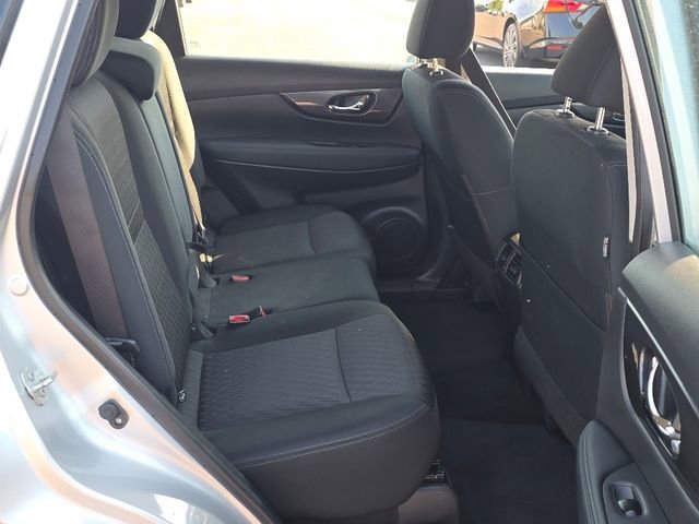 2017 Nissan Rogue S - Photo 18