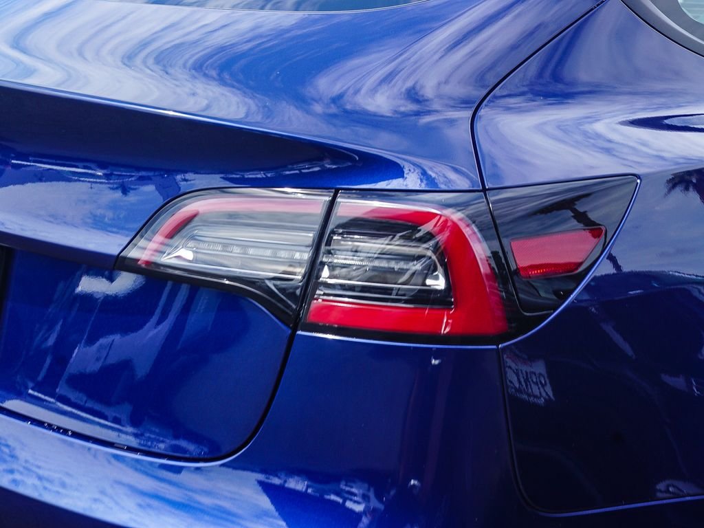 Used 2023 Deep Blue Metallic Tesla Base image 8