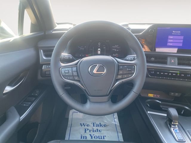 New 2026 Ultra White with Obsidian roof Lexus UX 300h F SPORT DESIGN AWD image 12