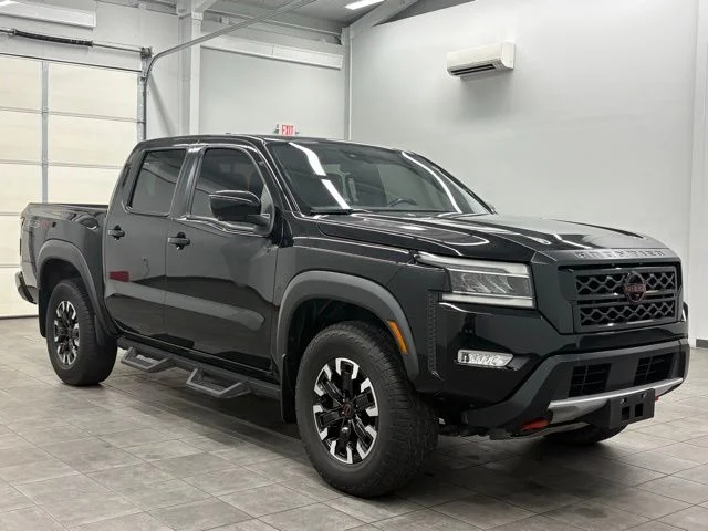 2023 Nissan Frontier PRO-4X Crew Cab 4X4's photo