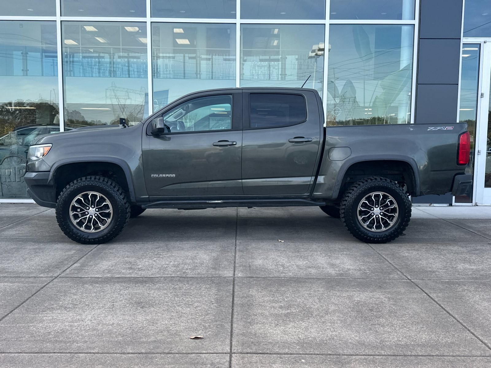 Used 2018 Deepwood Green Metallic Chevrolet ZR2 image 7
