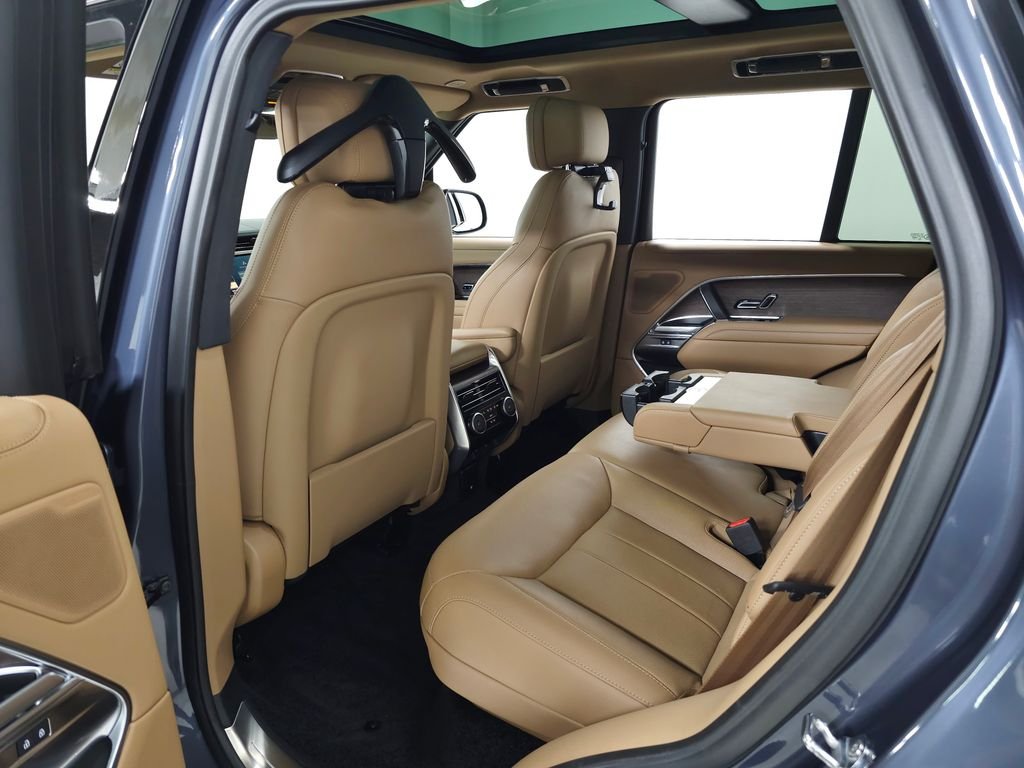 Certified Used 2025 Varesine Blue Metallic Land Rover SE image 43