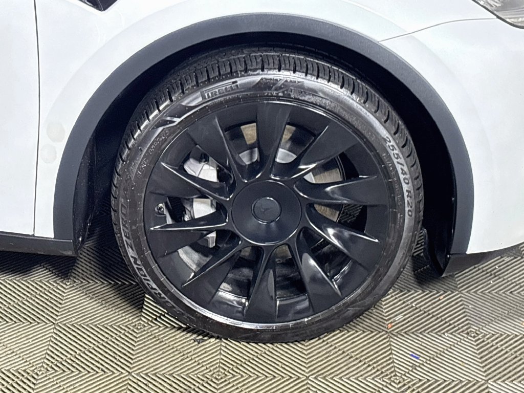 Used 2023 White Tesla Long Range image 23